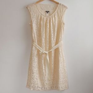 Neiman Marcus Ivory Floral Lace Dress, Sz 14